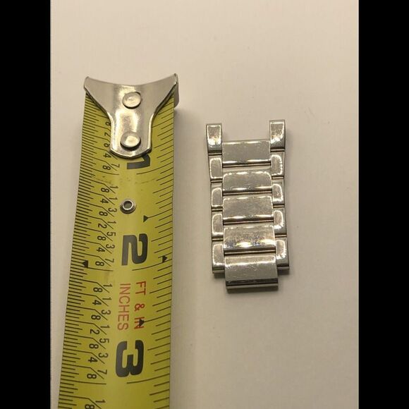 Michael Kors Watch Parts Partial Band Links No Clasp Silver Tone 18mm FK27 - Picture 1 of 9